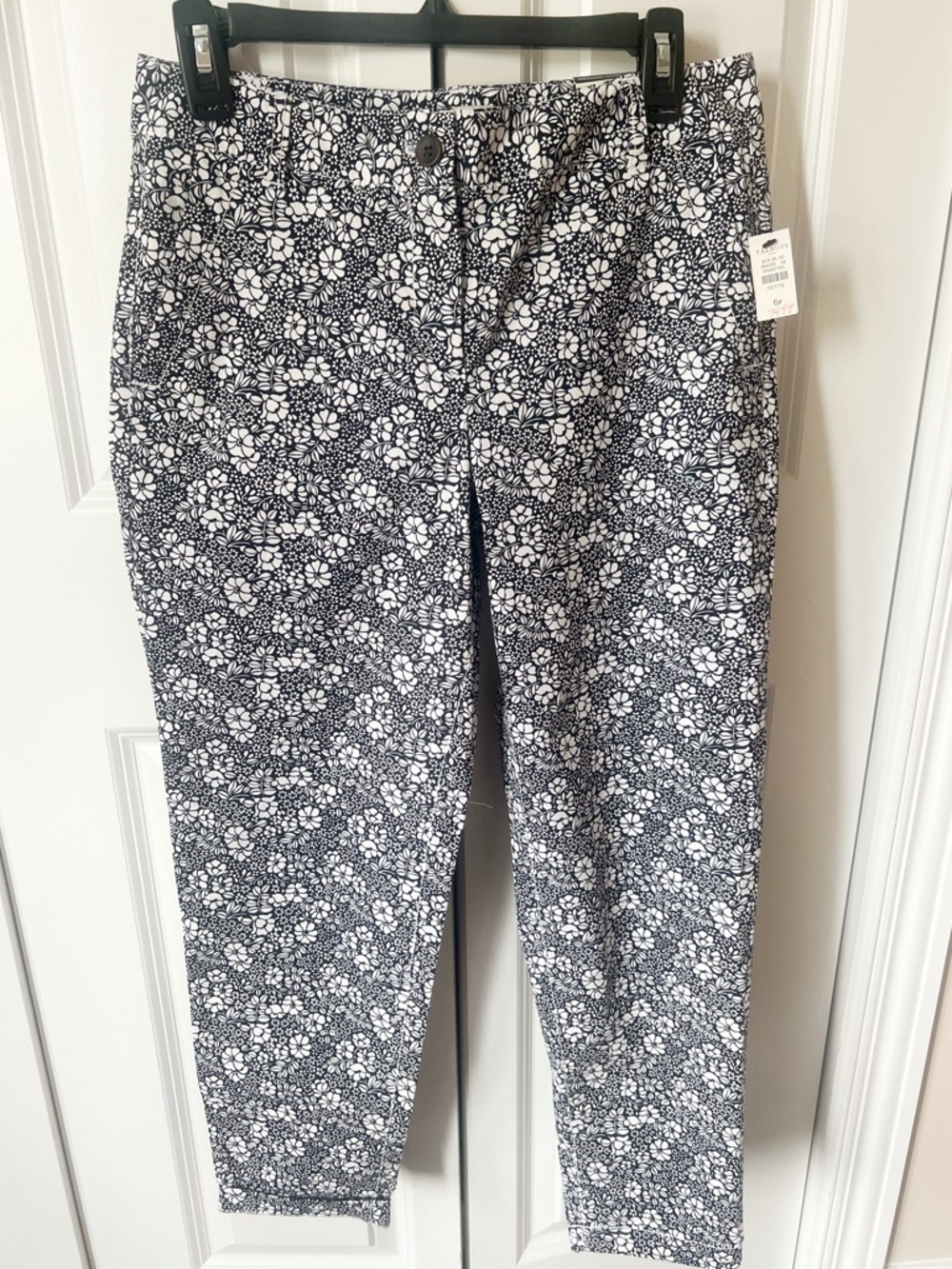 Talbots Navy blue & White Floral Chinos NWT